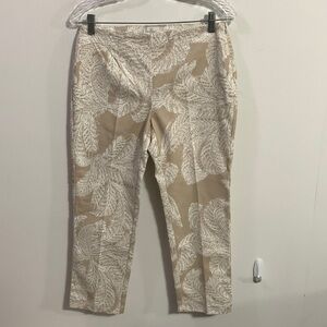 Chico’s So Slimming Size 00 Cropped pants, side zipper, good summer pants